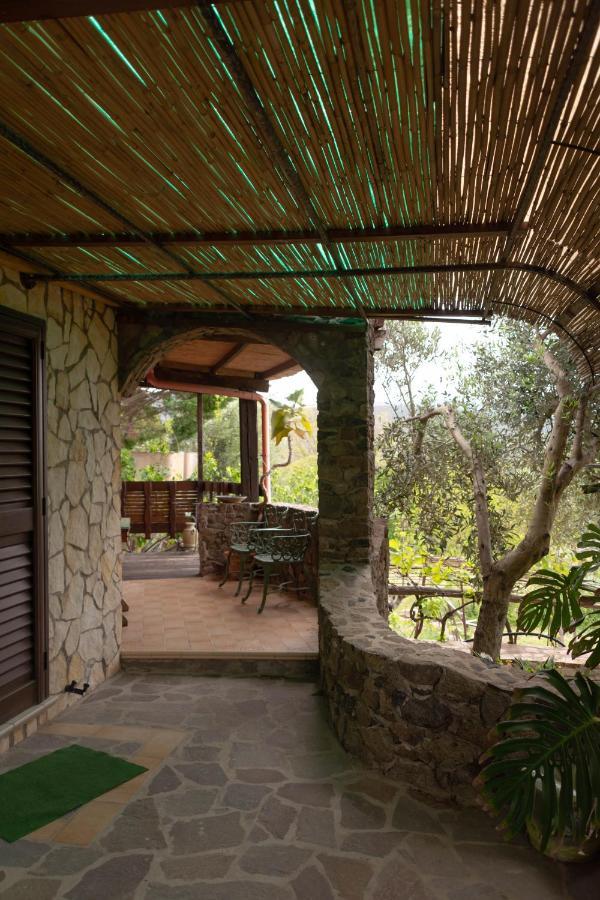B&B Il Giardino Arbus Buitenkant foto