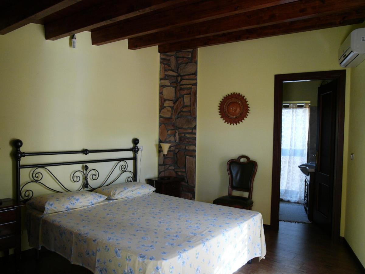 B&B Il Giardino Arbus Buitenkant foto