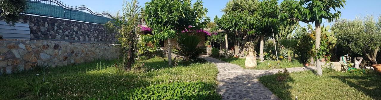 B&B Il Giardino Arbus Buitenkant foto