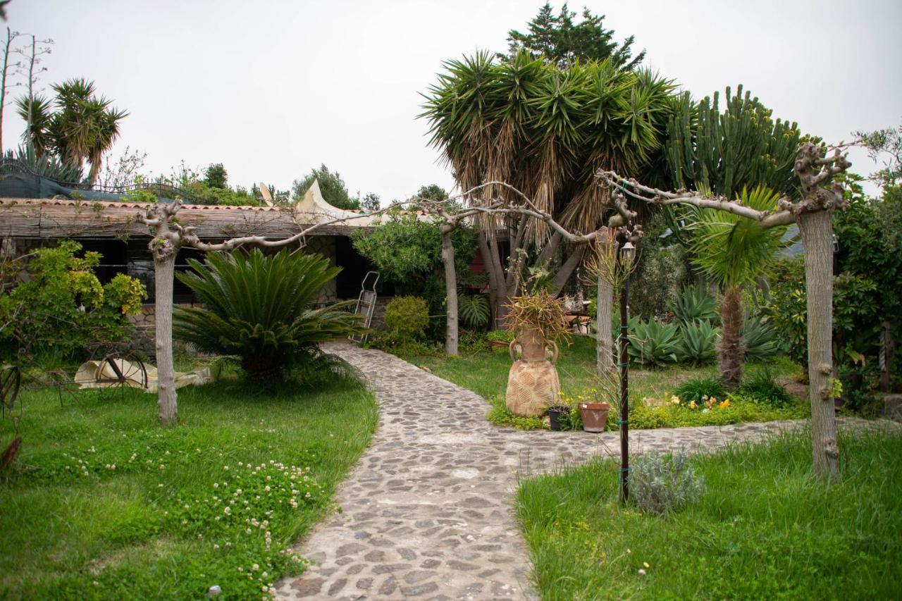B&B Il Giardino Arbus Buitenkant foto